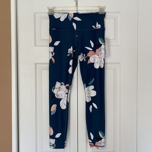 Athleta Floral Elation 7/8 Tight NWT YOGA leggings